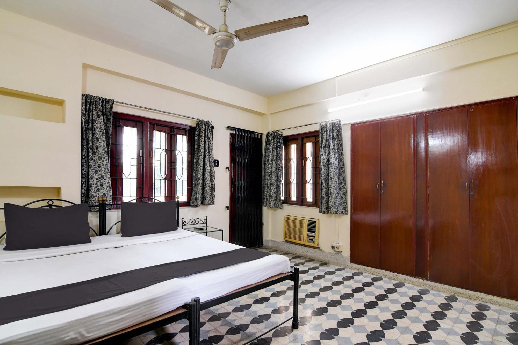 Oyo Simplex Guest House Behala Calcutá Exterior foto